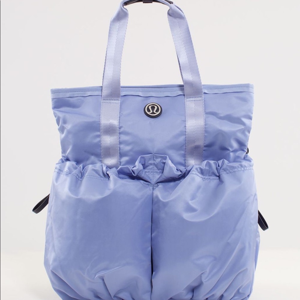 Lululemon Flow and Go Tote in Lavender Dusk with Free Apres Sickie